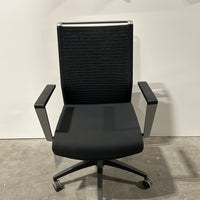 SITONIT Sona Conference Chair Fixed Arms Black