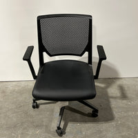 Very Conference Chair Fixed Arms Leather Seat Black