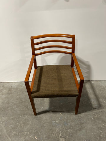 Haworth Condor Side Chair Woodframe Brown Seat