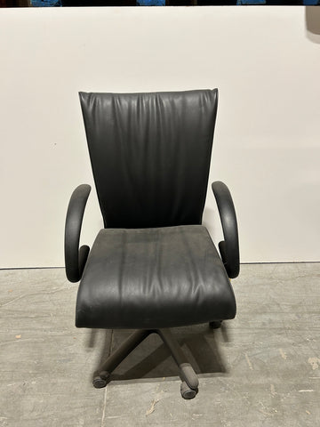 United Chair Fortune Fixed Arms Black Leather