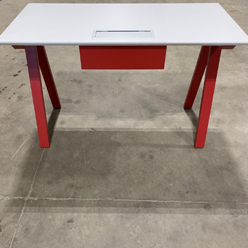Desk 47
